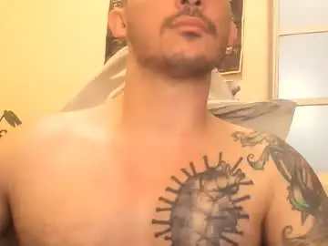 Chaturbate Live Sex Cam of alexopenmind21