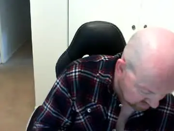 Chaturbate Free Live Porn of kiwiben45