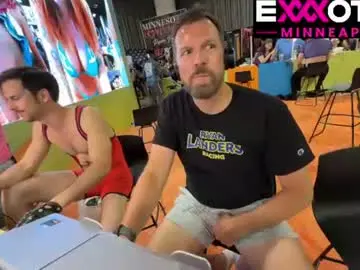 Chaturbate Live Sex Cam of ryanlanders