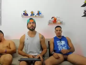 Chaturbate Sex Chat of straight__friends