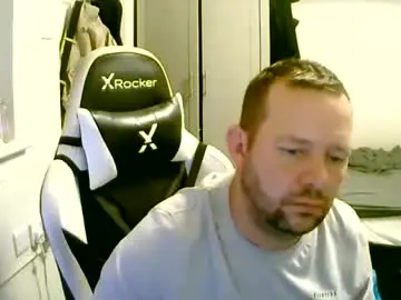 Chaturbate Live Porn of slimhough85