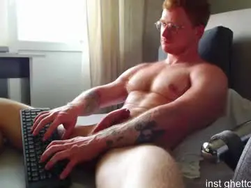Chaturbate Best live sex cam show of chris_boy37