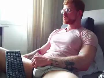 Chaturbate Nude Webcam of chris_boy37