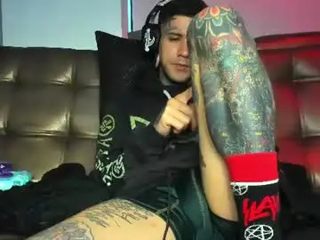 Chaturbate Nude Webcam of jhonny_ackerman