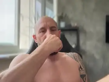 Chaturbate Free Porn Cam of tommyx01