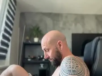 Chaturbate Free Live Porn of tommyx01