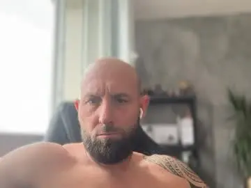 Chaturbate Free Live Porn of tommyx01