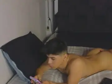 Chaturbate Free Live Porn of josethariaz25