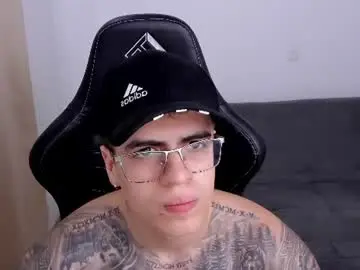 Chaturbate Free Porn Cam of mathew_wolf4