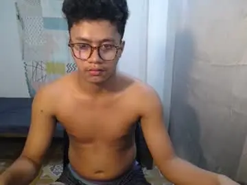 Chaturbate Sex Cam of naughtyhot_star19