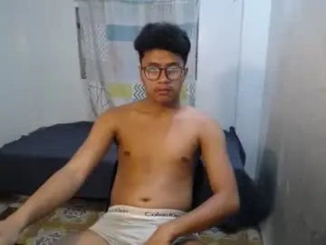 Chaturbate Sex Cam of naughtyhot_star19