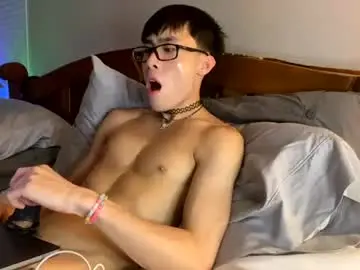 Chaturbate Watch Live Sex Cams of hottiewithabody101