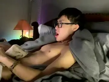 Chaturbate Watch Live Sex Cams of hottiewithabody101