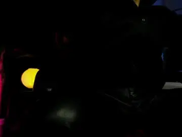 Chaturbate Watch Live Sex Cams of lylebennett_