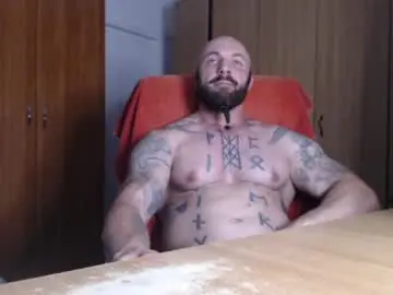 Chaturbate Live Sex Cam of strongivan