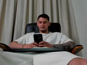 Chaturbate Live Porn of clintmasterss