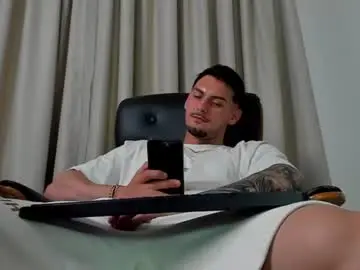 Chaturbate Live Sex of clintmasterss