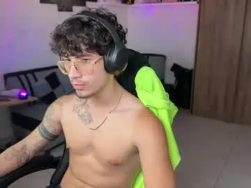 Chaturbate Sex Cam of kisan_smith