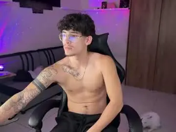 Chaturbate Free Live Porn of kisan_smith
