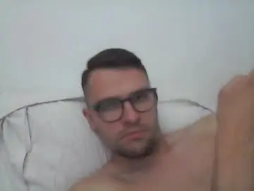 Chaturbate Adult Webcams of hardboylovemilfmoom