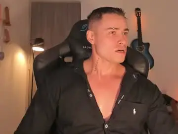 Chaturbate Free Porn Cam of connorsmith_26