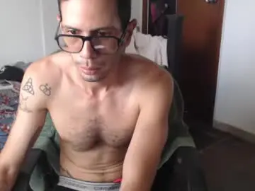 Chaturbate Adult Video Chat of julfigo