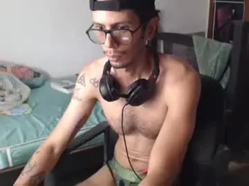 Chaturbate Free Live Porn of julfigo