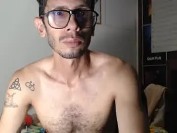 Chaturbate Live Sex Cam of julfigo