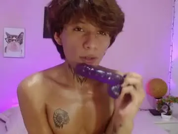 Chaturbate Live Sex Cam of bellamy_094