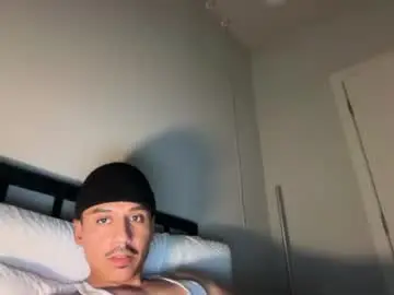 Chaturbate Live Sex of xmomentumx