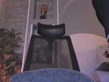 Chaturbate Free Porn Cam of dominic_de_luca