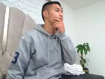 Chaturbate Live Sex Cam of mr_porn_9