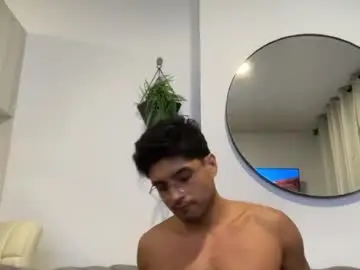 Chaturbate Live Sex Cam of bdever7