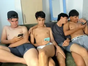 Chaturbate Adult Webcams of pelusos_mens