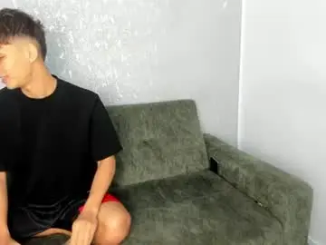 Chaturbate Sex Chat of pelusos_mens