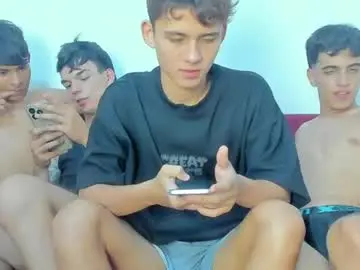 Chaturbate Best live sex cam show of pelusos_mens