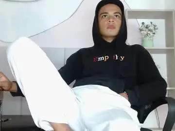 Chaturbate Watch Live Sex Cams of edylucianni
