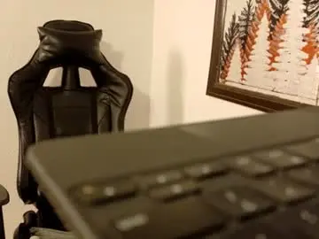 Chaturbate Live Sex of wyattfans_