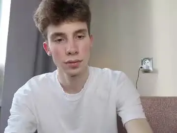Chaturbate Live Porn of cute_brian