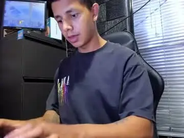Chaturbate Live Sex of g_lincoln