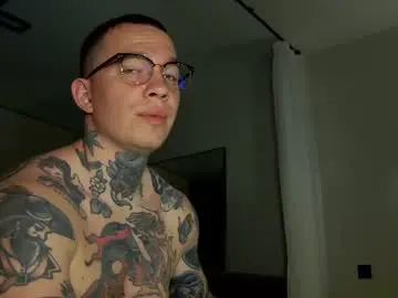 Chaturbate Sex Chat of tom__ice