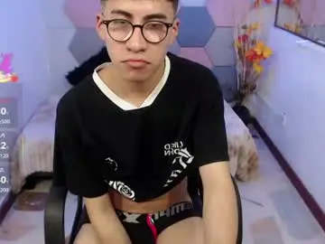 Chaturbate Live Sex of andy_norton