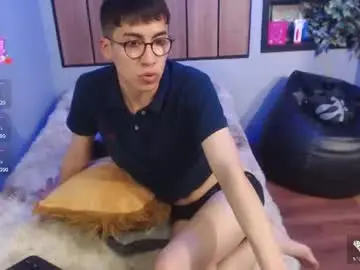 Chaturbate Adult Video Chat of andy_norton