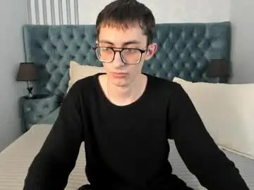 Chaturbate Live Sex Cam of ronbevs