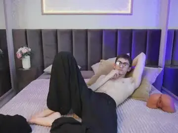 Chaturbate Sex Cam of ronbevs