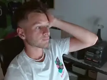 Chaturbate Free Porn Cam of freddy_star