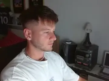 Chaturbate Live Porn of freddy_star