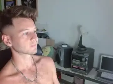 Chaturbate Live Porn of freddy_star