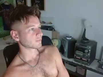 Chaturbate Live Sex Cam of freddy_star