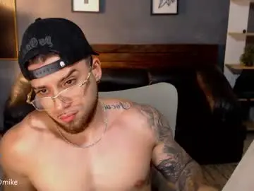 Chaturbate Sex Cam of mike_montoya